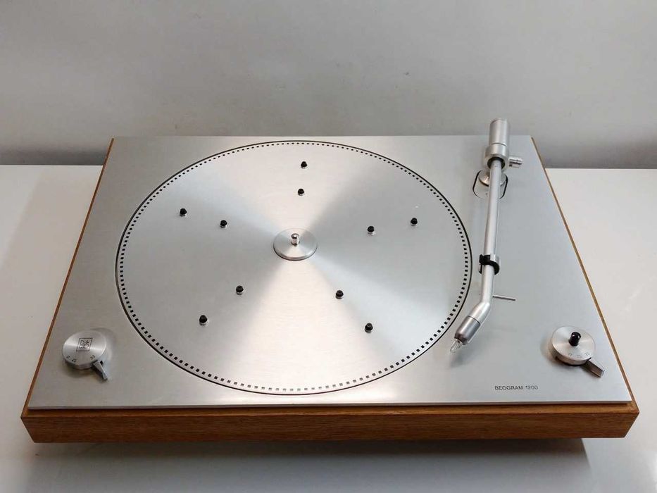 Bang & Olufsen beogram 1200