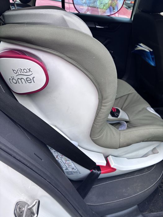 Britax romer столче за кола