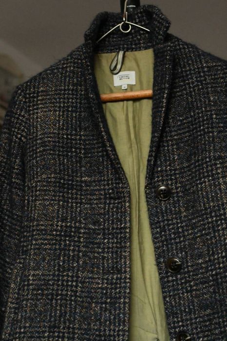 Pardesiu damă, mărimea 36, elegant și foarte ușor!