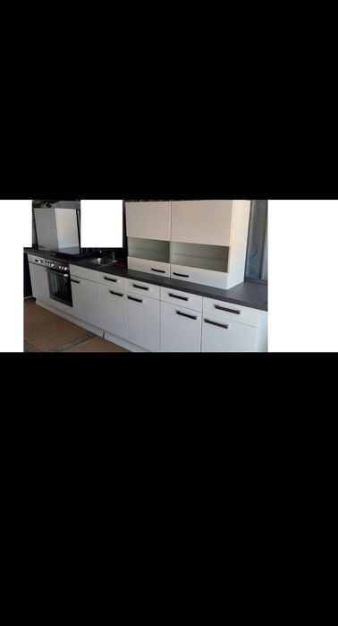 Mobila de bucatarie cu electrocasnice