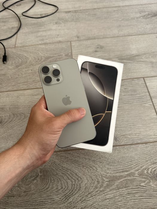 iPhone 16 Pro Max srochna