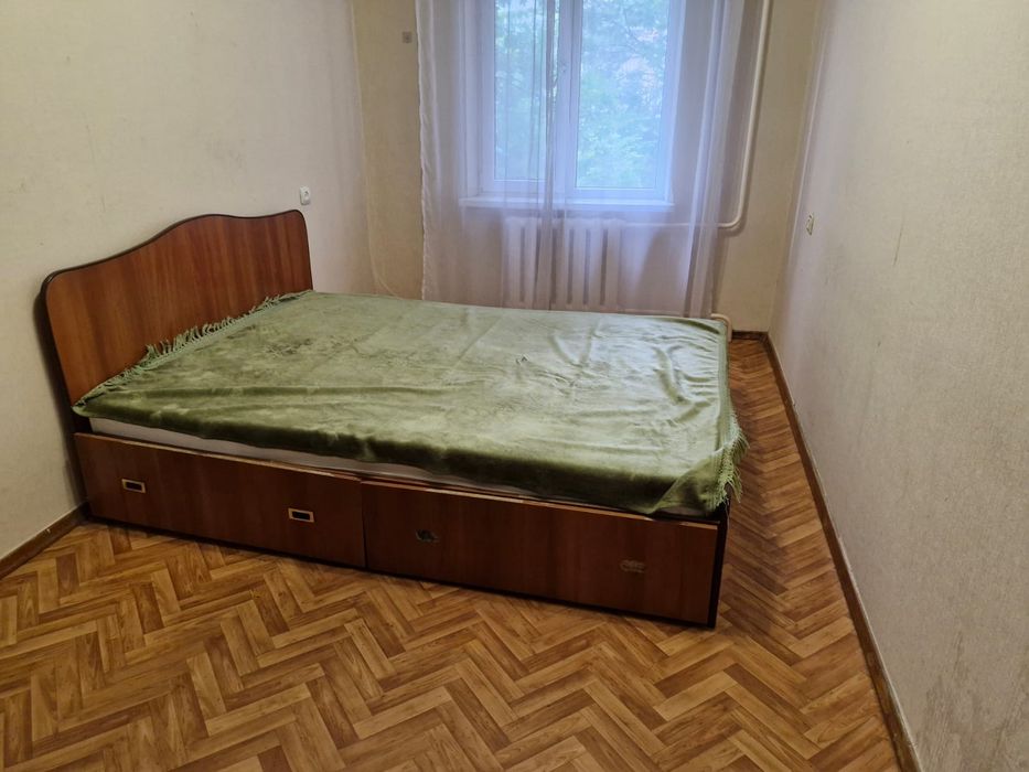 Отдам диван и кровать бесплатно