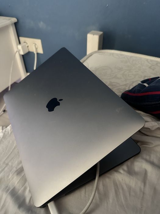 Ноутбук MacBook Air 2020 16GB