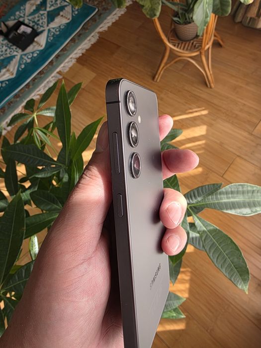 Самсунг Galaxy S24