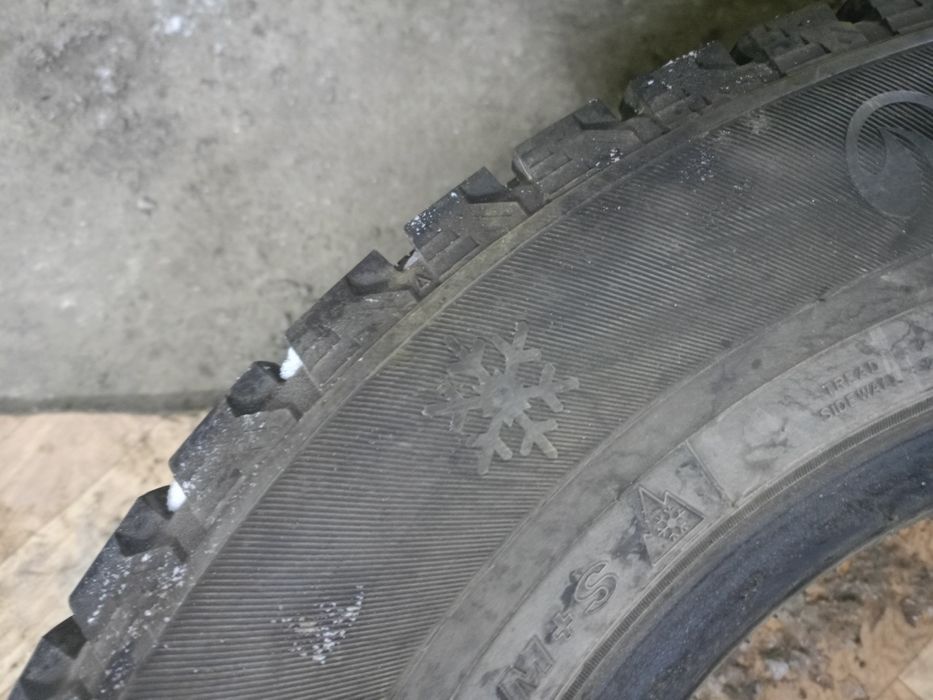 Продам шины 4шт.