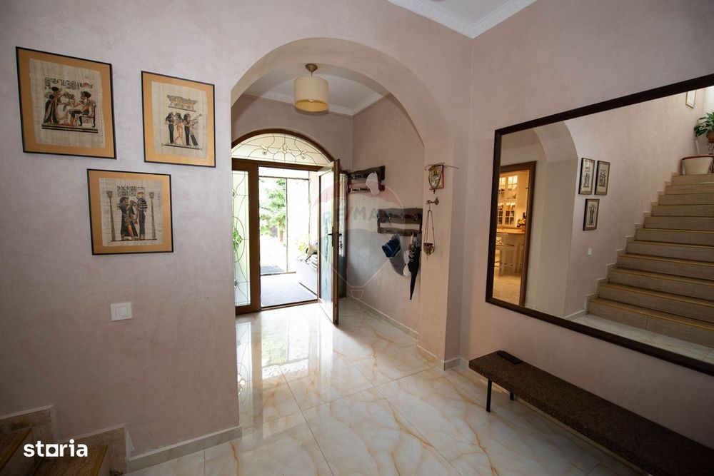Casa de vanzare 483mp suprafata totala si teren 494mp, Sector 1