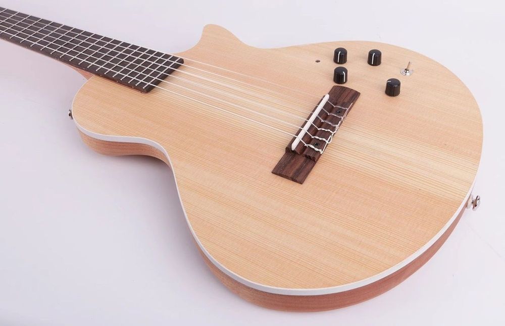 Classik electro gitara