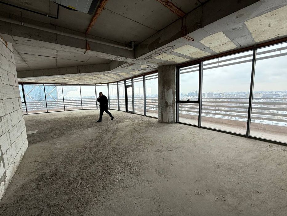 Сдаётся помещение под офис или ресторан в бизнес центре Zarafshon City