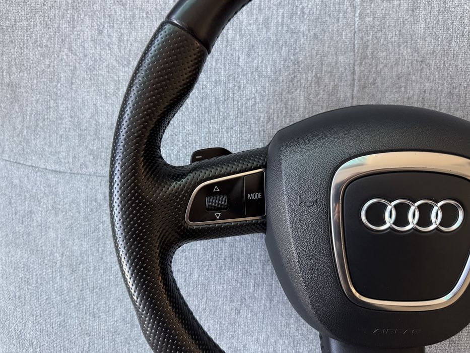 S-line мулти волан с пера + airbag за Ауди Q5 / A5 (2009-2012)