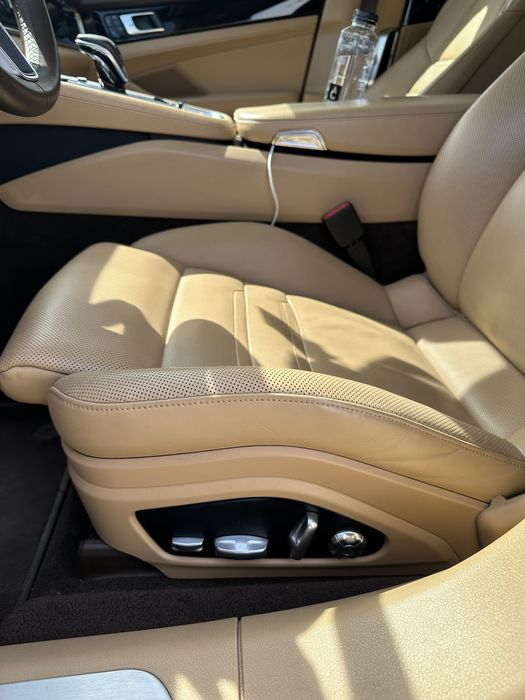 Porsche Panamera 4S 441cp GTS PACKET