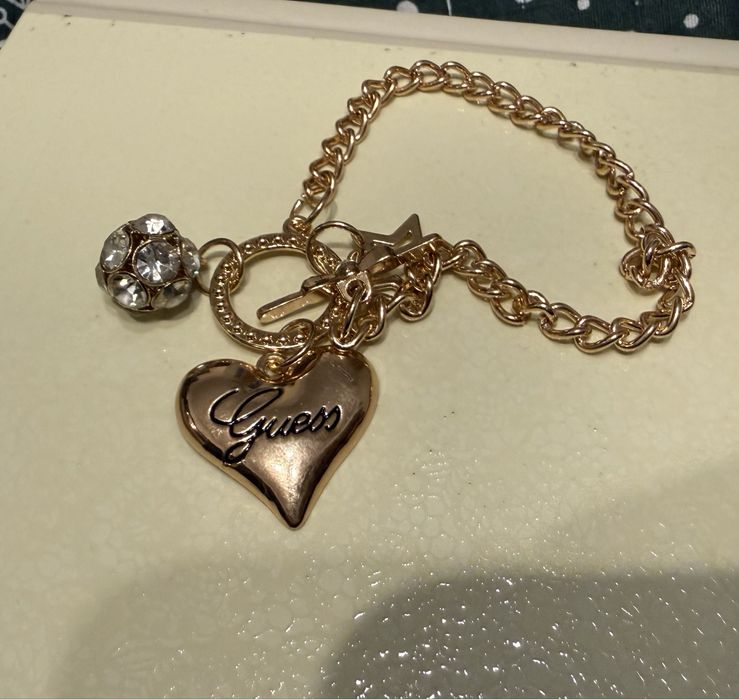 Guess Гривна нова