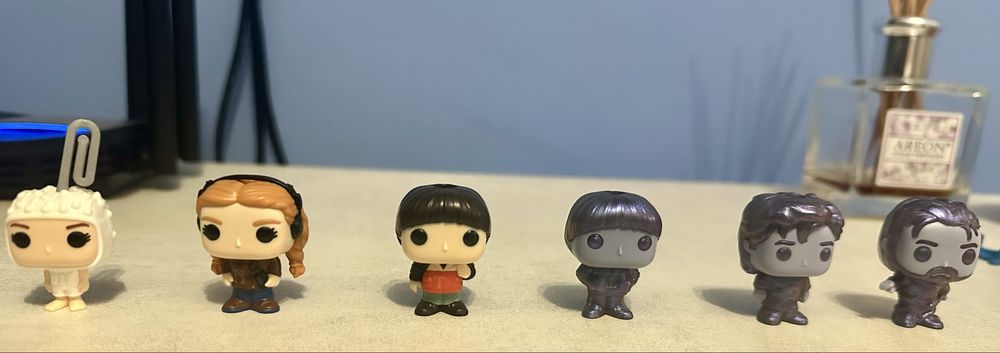 Stranger Things Kinder Joy фигурки