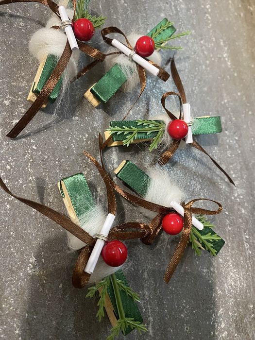 Коледни късмети и декорации