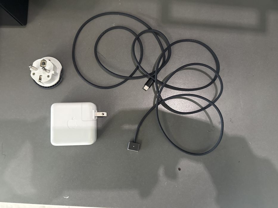 MacBook pro 14” M5/16GB RAM/1TB SSD