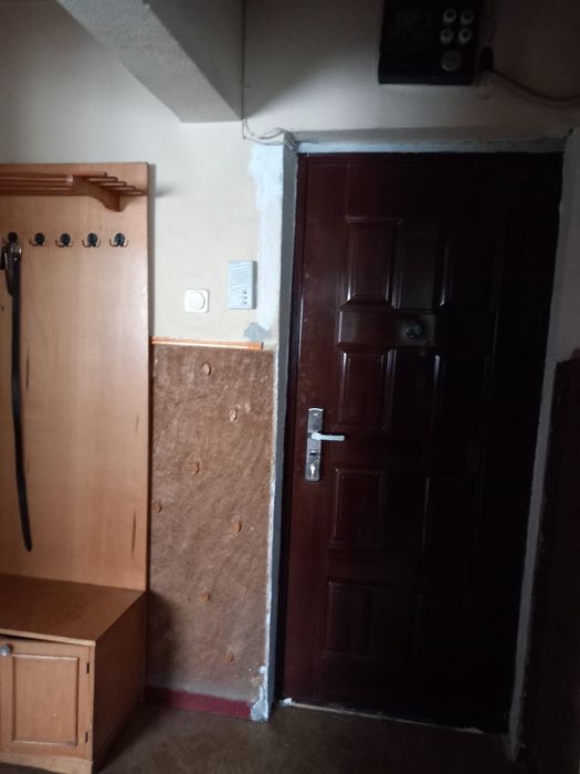 Vând apartament cu 2 camere Situat în orașul Vulcan ,jud.Hunedoara.