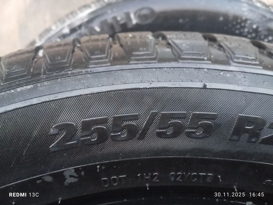 Продаётся комплект зимние шины