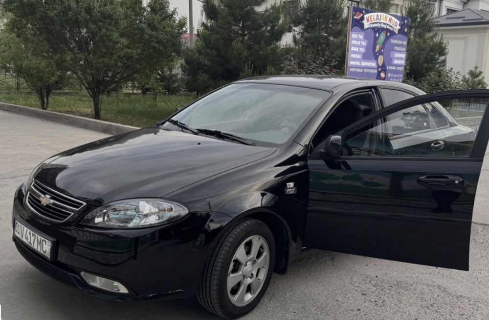 GENTRA 2023 yil Qora 12000 $