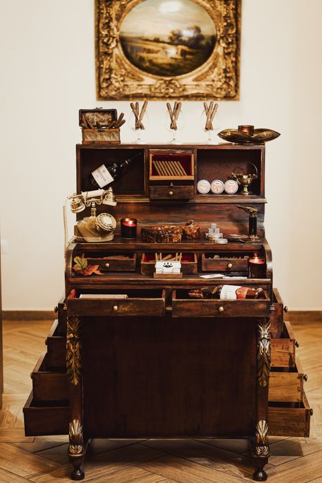 Cocktail bar mobil alcoolic / tort de shot-uri /trabuc / cigar bar