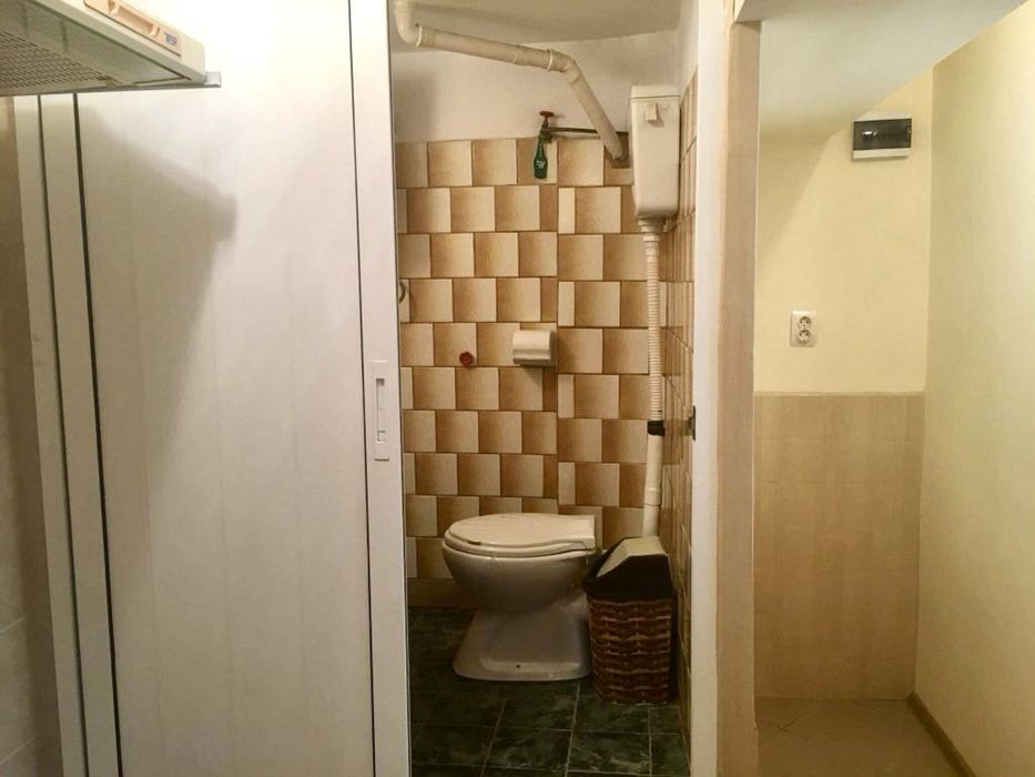 Дава се под наем Офис в Велико Търново, Център - 20 кв.м за 127.5 € - Снимка #1