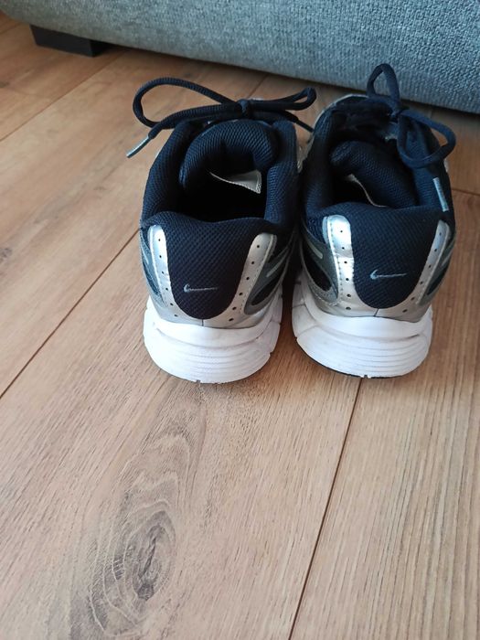 Детски/дамски/юношески маратонки Nike