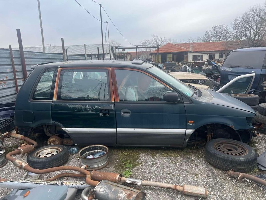 Mitsubishi space runner 1.8 бензин