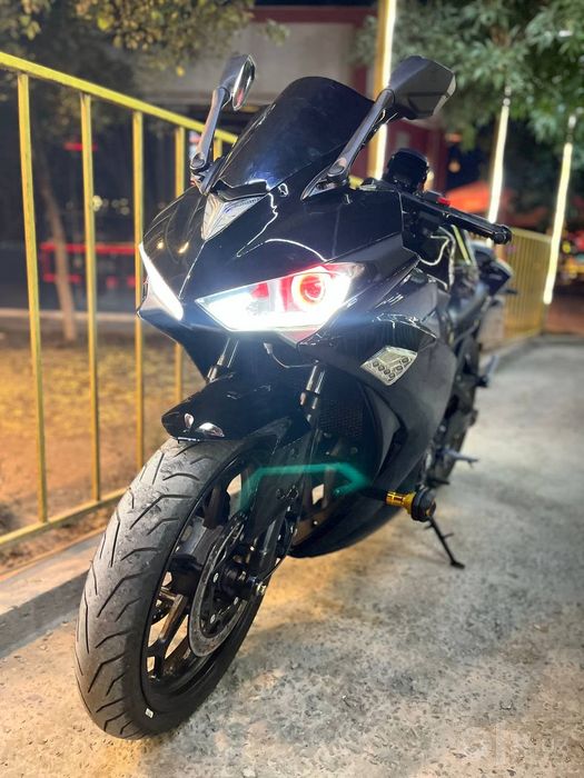 Yamaxa 400cc. r 3 Sotiladi