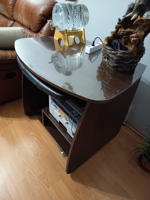 Маса за компютър