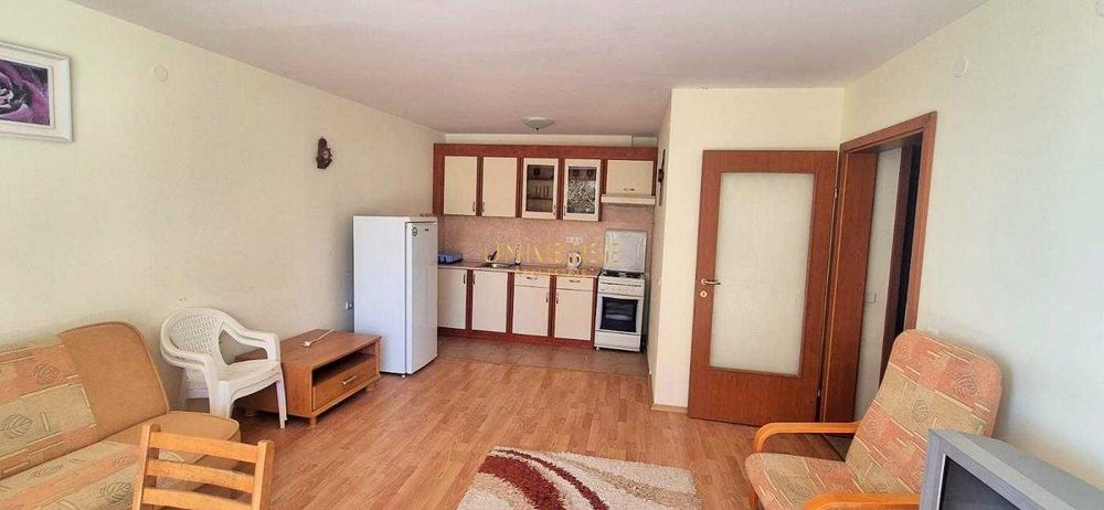 Продава се Двустаен апартамент в Свети Влас - 75 кв.м за 1174 €/кв.м - Снимка #2