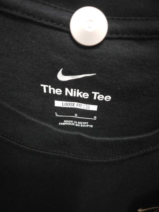 Тениска Nike M Tee "LSE NAC Patch", размери L и XXL - Чисто Нова, Оригинална (Черна)