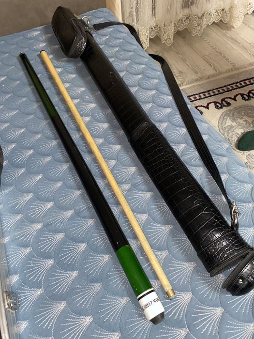 Бильярдный кии ..