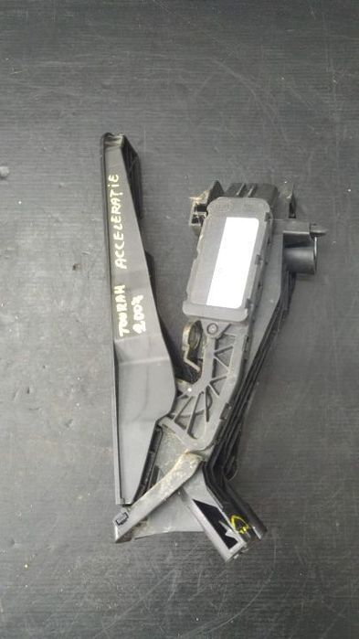 Pedala acceleratie vw touran 1t 1t1721503h