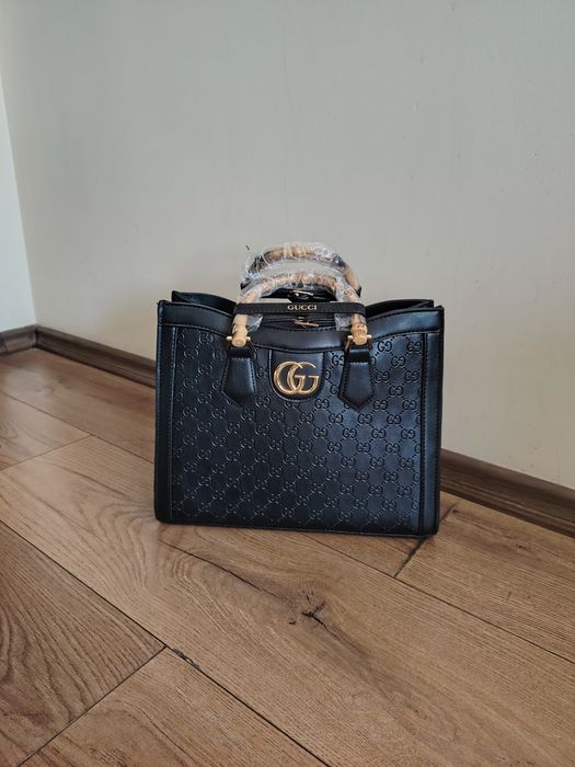 Чанти Balmain, Gucci, Dior