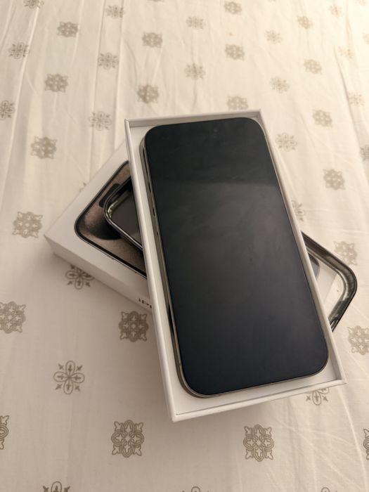 Iphone 15 pro 128 Gb