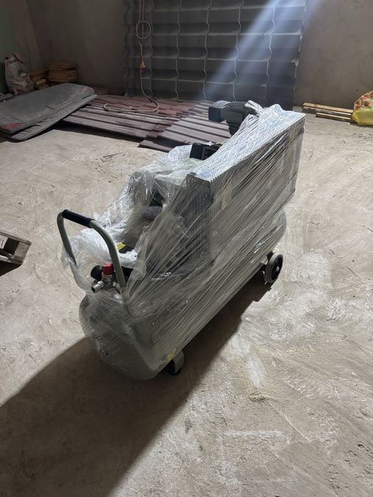 Компрессор масленный KEDR 100L