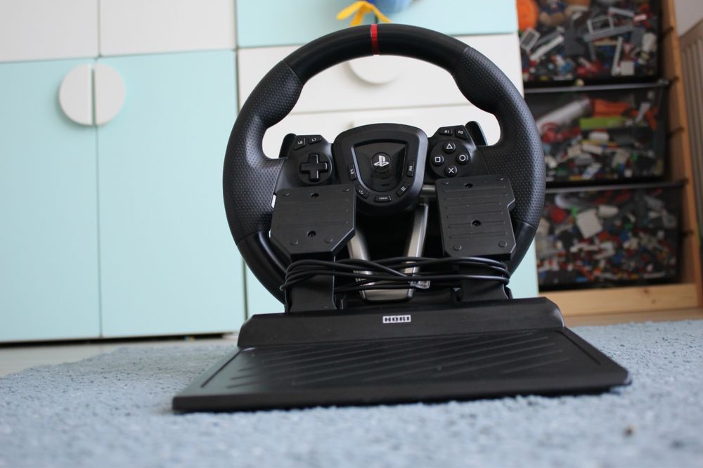 Volan Racing Wheel Apex HORI compatibil cu PS4 PS5 PC + Pedale