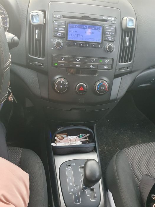 Продавам Хюндай I 30