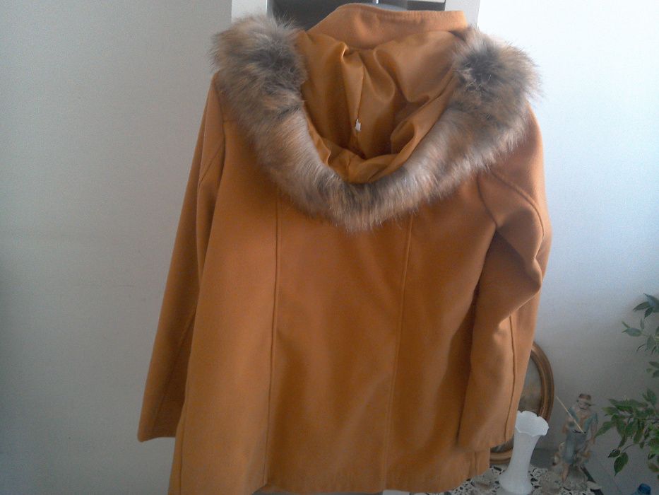 Haină (jachetă) NOUĂ de damă, elegantă, tinerească cu glugă detaşabilă