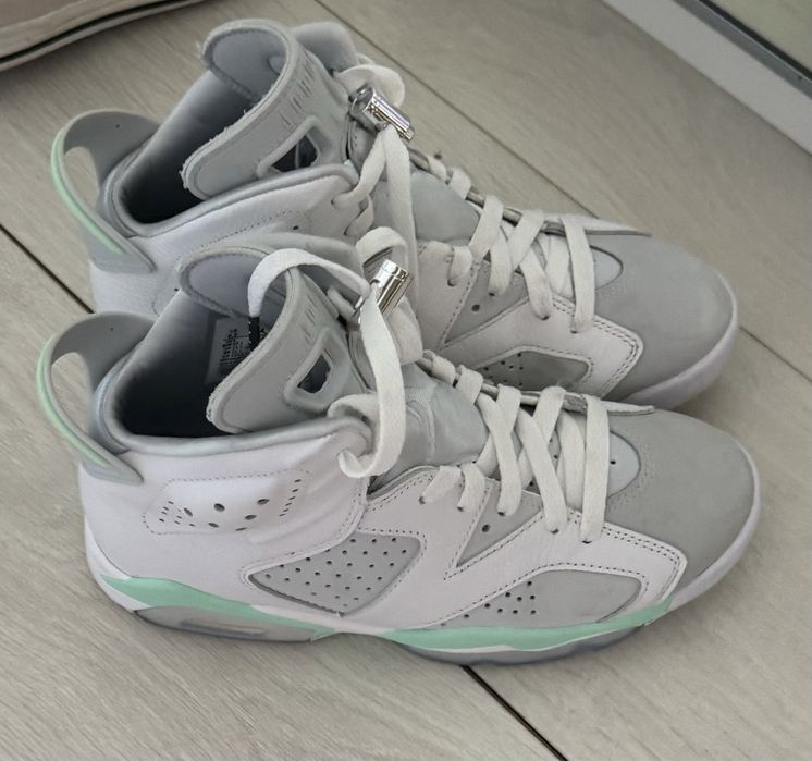 Air Jordan 6 Retro "Mint Foam" Wmns