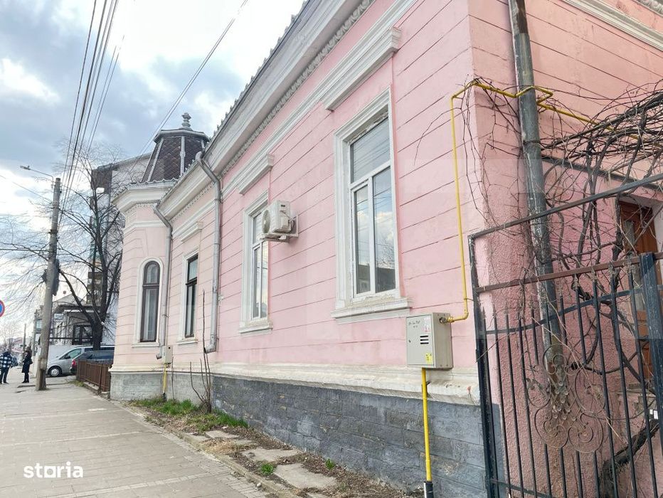 Casa de vanzare, in zona centrala – Botosani