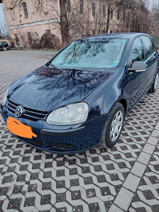 Vând Golf 5 - 1700  de euro,preț negociabil