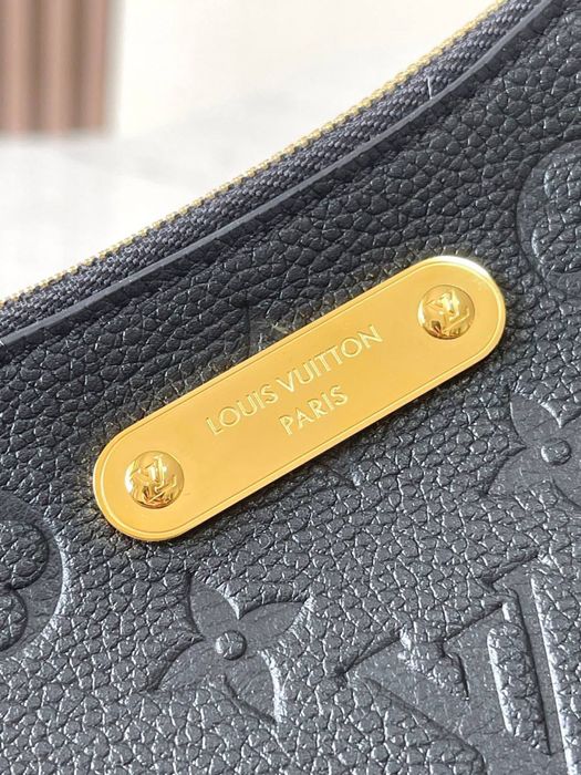 Geanta Louis Vuitton Liv Pochette