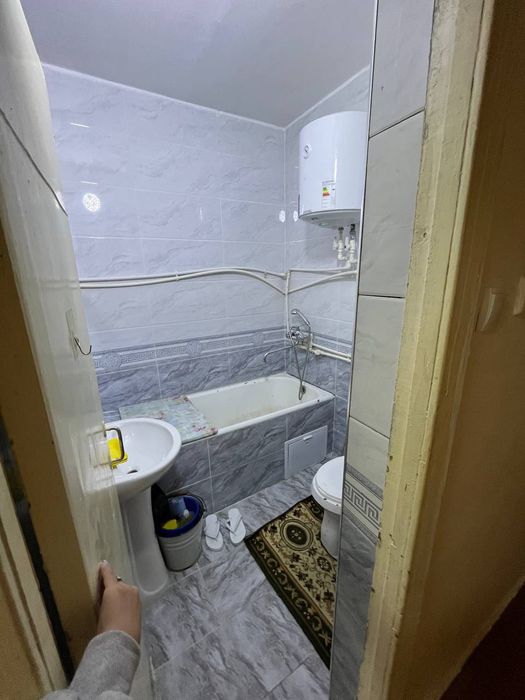 Srochna 2 Xonali Kvartira Ijaraga Topshiriladi. Oila Yoki Bollarga.