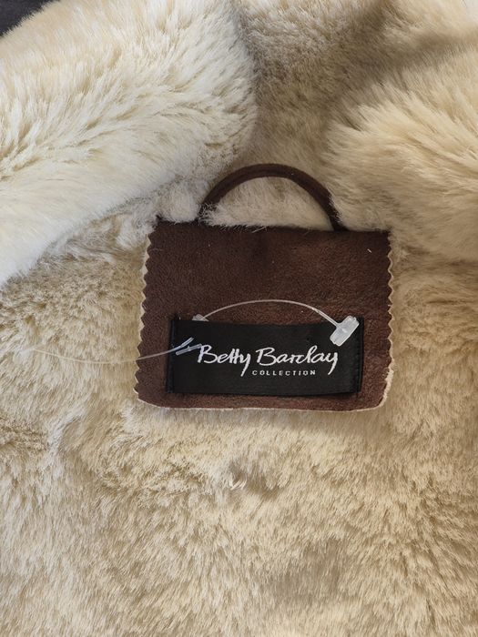 Продавам ново яке от изкуствена овча  кожа BETTY BARCLAY