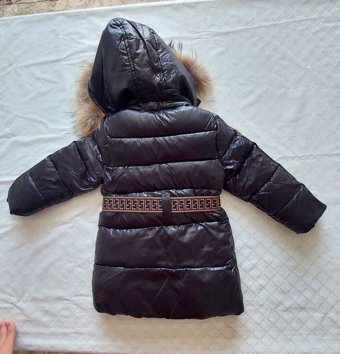 Продам детскую куртку. Новая