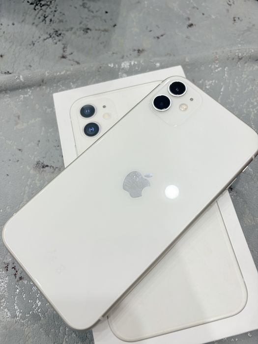 Продам Iphone 11