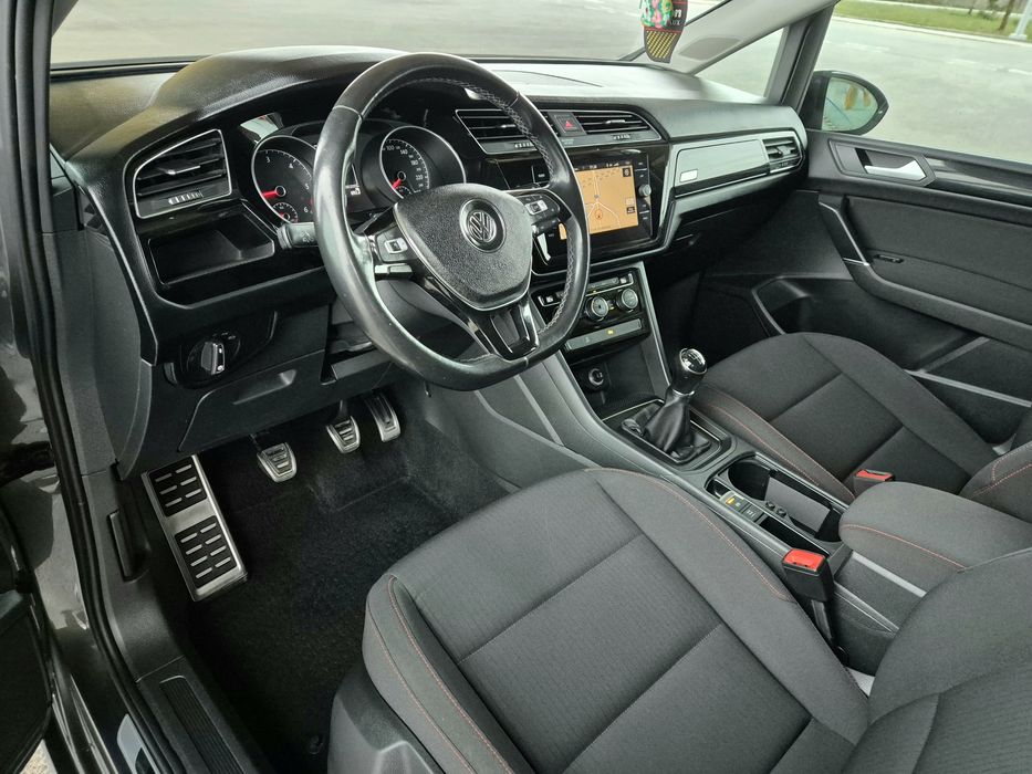 Volkswagen Touran , Sound edition , 2018 , 1.6 diesel-116 cp