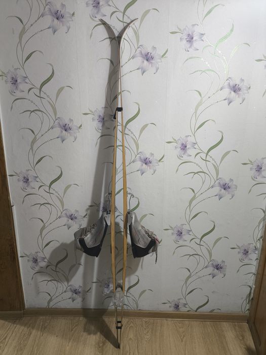 Продам лыжи для ходьбы
