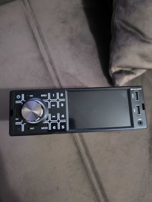 Casetofon auto caliber ediție limitată