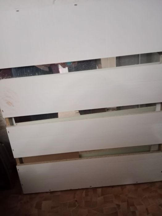 Зеркало новое в белой раме