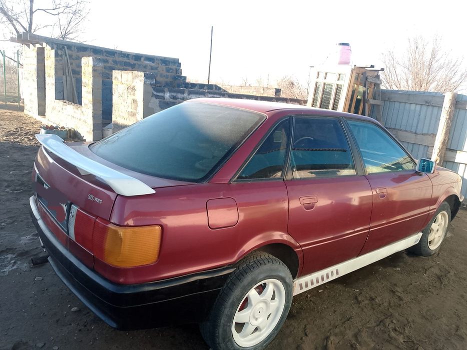 Срочно продам Ауди 80б3